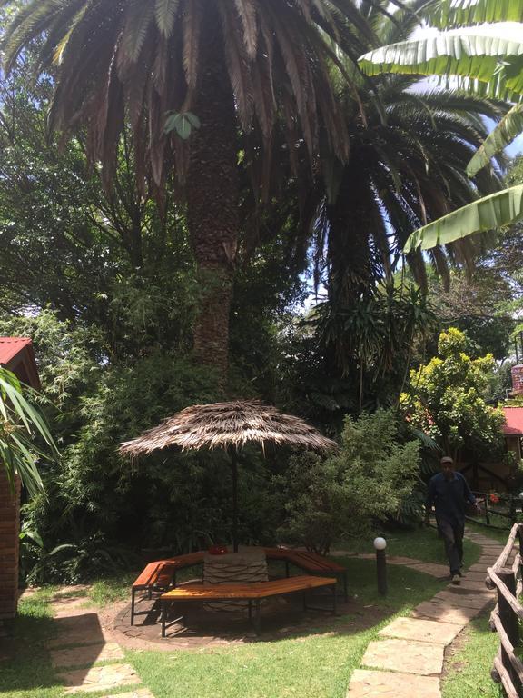 Outpost Lodge Arusha Esterno foto