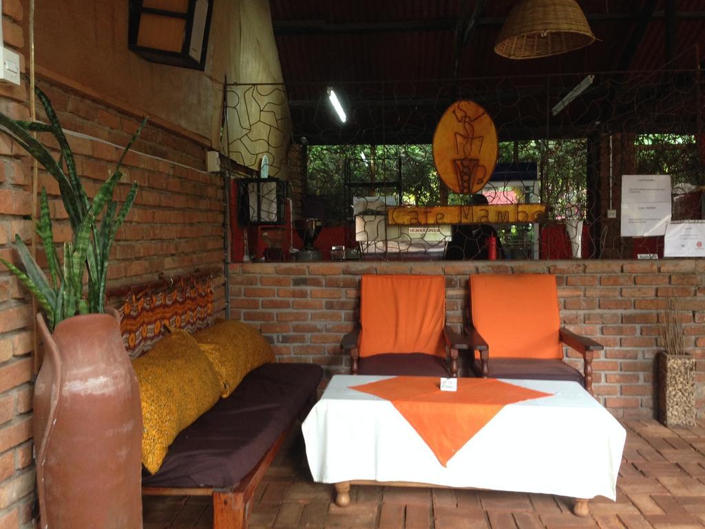 Outpost Lodge Arusha Esterno foto