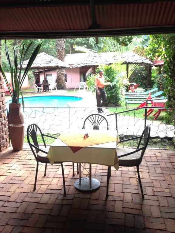 Outpost Lodge Arusha Esterno foto