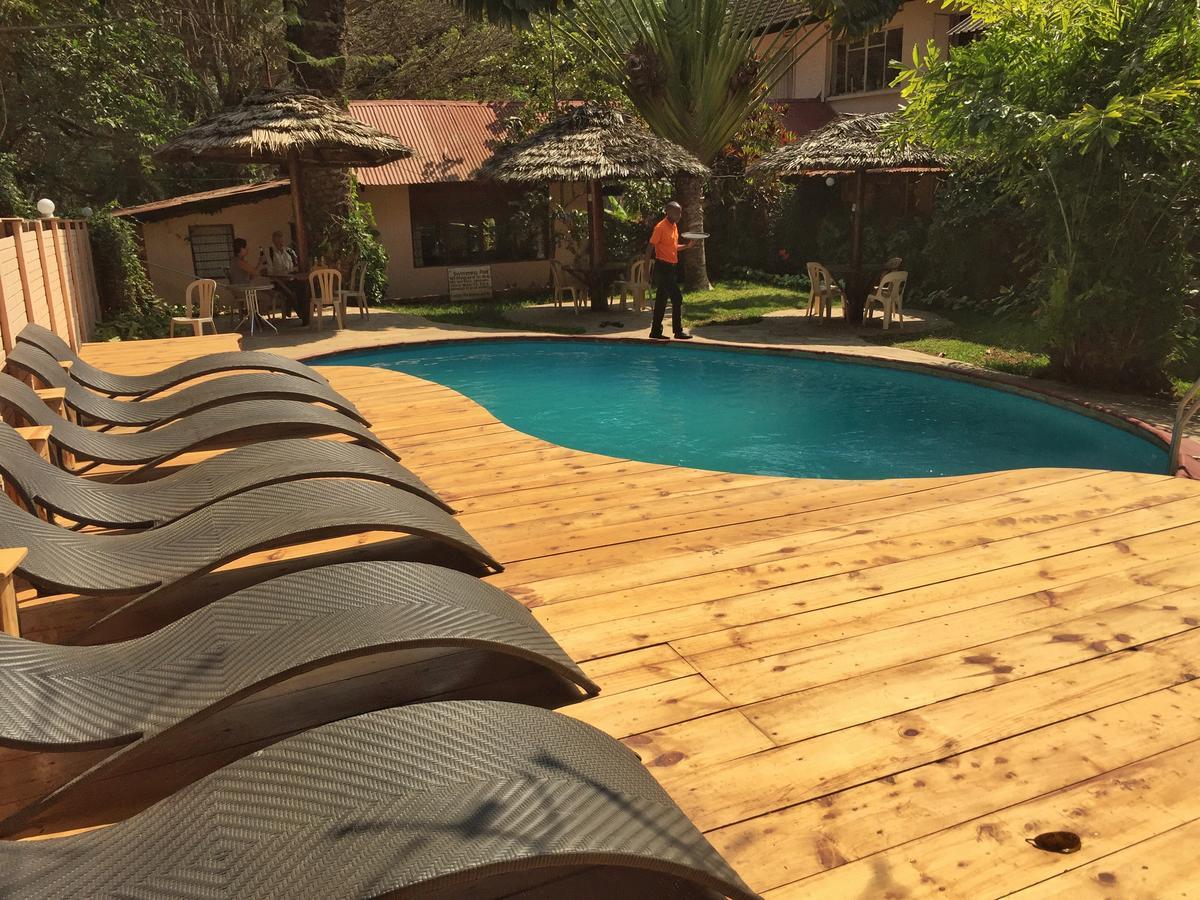 Outpost Lodge Arusha Esterno foto